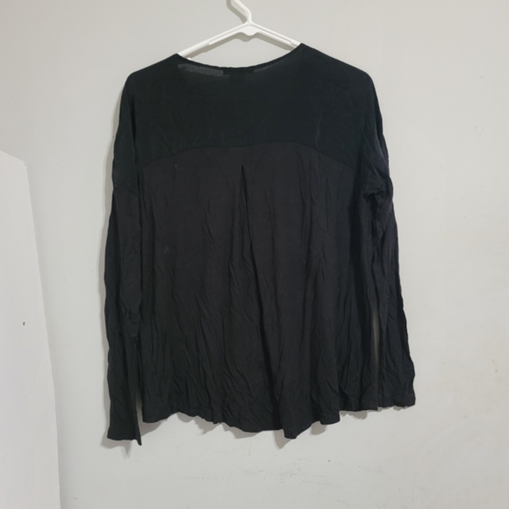 Vince Women Sz Small Black Long Sleeve Pullover Blouse Top.Cutout detail on arm - Picture 3 of 5
